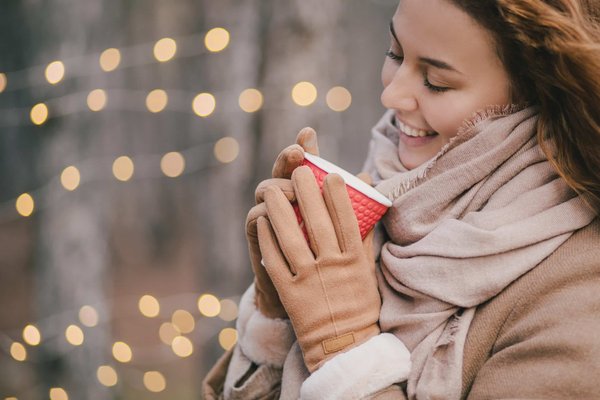 Quels accessoires peuvent accompagner un poncho polaire ?
